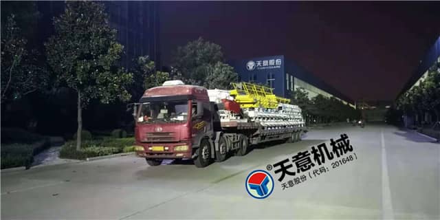 国庆时节世界杯信誉买球机械发货忙